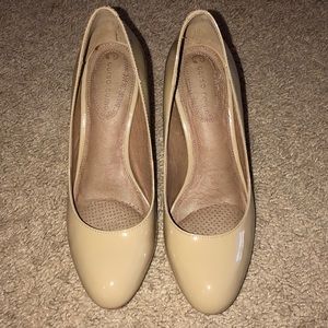 Corso Como Nude Heels Size 7.5